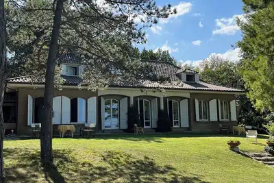 Image de Villa Immersa nel Verde con Incredibile Vista sul Mare