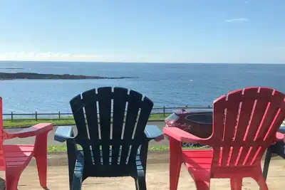 Spectacular ocean view and location, house with 4 bedrooms 3 bathrooms, 8 guests