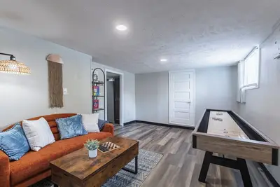 Image de Central 5bd Home - Games & Backyard