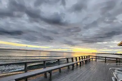 Image de Sunset Sanctuary - Beachfront Vacation Home