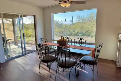 Image de Quiet desert retreat with sunset views and dark skies. 10 minutes from I-10.