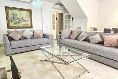 Image de Pass the Keys | Amplia Casa en una zona ideal