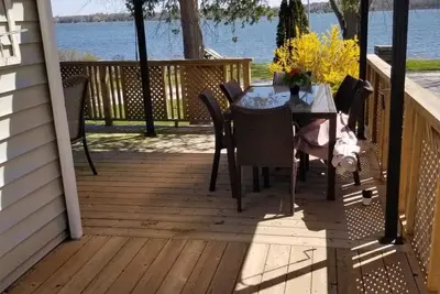 Image de Lakefront Cottage nestled on the shores of Lake Scugog