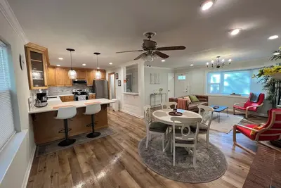 Image de Sunny Spacious Ranch to Relax and Unwind Family Friendly