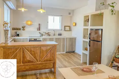 Image de Maison Chaleureuse Avec Jardin