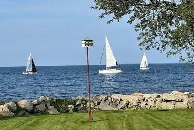 Image de Waterfront View Lake Michigan - Spring & Summer dates are open. Book early!