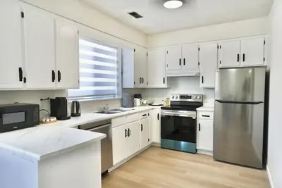 Image de Cozy 3b Home in Prime Location w/ 2 Free Parking