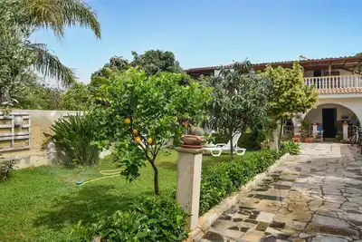 Image de Maison confortable de 2 chambres à.