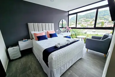Image de Elegant 2br Luxury Retreat in Antiguo Cuscatlán w Amaizing View, Pool, Gym. . .