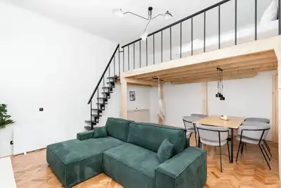 Image de Old Town Apartment with Mezzanine