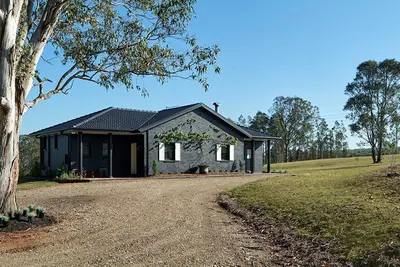 Image de The Caretakers Cottage- Tranquil countryside escape