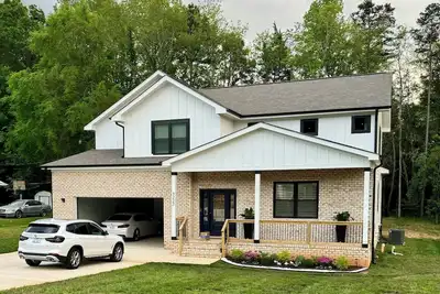 Image de Exquisite Home in Uptown Charlotte