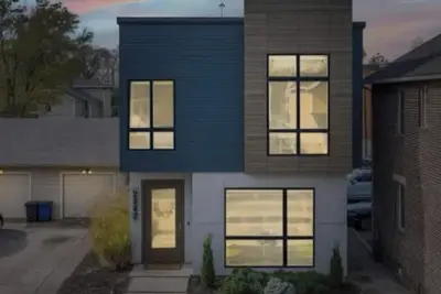 Image de Tremont Eleven: Game Room, Fire Pit, and Prime Location!