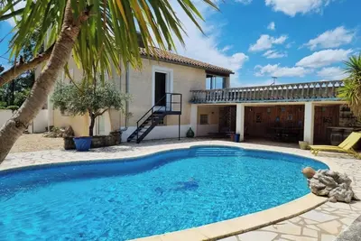 Image de Chaleureuse villa avec piscine privé et terrasse