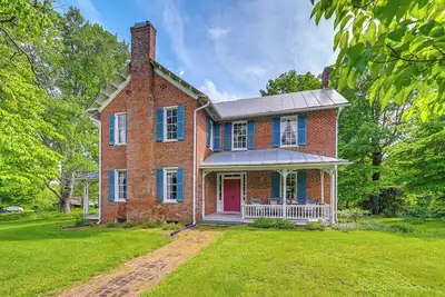 Image de Historic Farmhouse ~ 15 Mi to Winston-Salem