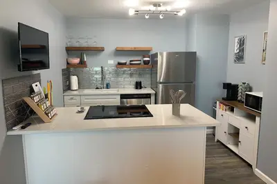 Image de Midtown Condo with patio