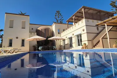 Image de Villa Magnifique 🌞 vue mer à 800m de la Plage 🌸 Avec Personnel de Maison 😎🌴