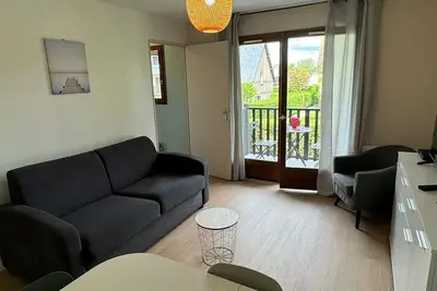 Image de Appartement 2p rénové à Cabourg, proche plage et thalasso, avec balcon et parking, 4 pers.