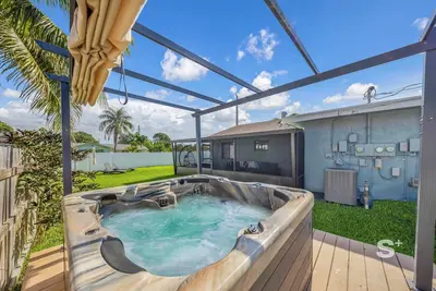 Image de Charming 2bd Retreat | Fully Equipped kitchen & Private Yard