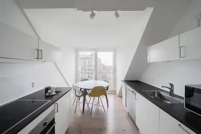 Image de Great 2-bed penthouse apartment.