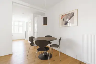 Image de Great 1-bed in quiet residential area