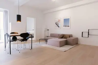 Image de Fantastic 2-bed w/ private balcony.