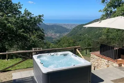 Image de Maison de vacances pour 6 personnes  + 1 enfant env. 200 qmà Casoli di Camaiore, Toscane (Province de Lucca)