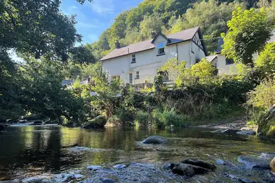 Image de River side cottage ideally situated to explore Exmoor and the North Devon Coast.