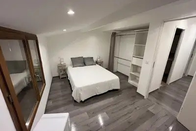 Image de Beaucaire centre ancien garage et clim