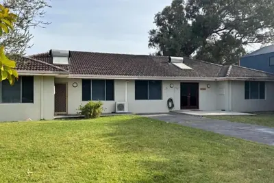 Image de Breathe Ezy - Welcome to Breathe Ezy, a spacious 7-bedroom home