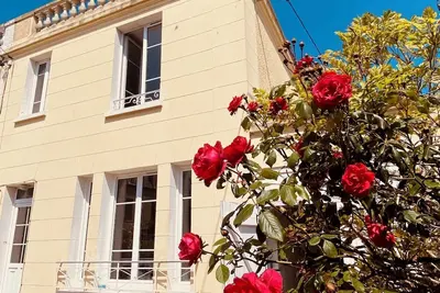 Image de Maison Familiale en Bord de mer Idéale Pour les Familles - Ultra Centrale!