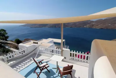 Traditional island house with magnificent view on Chora Astypalaia