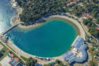 Image de Viktor Katoro \/ Studio Apartment B4 in Katoro