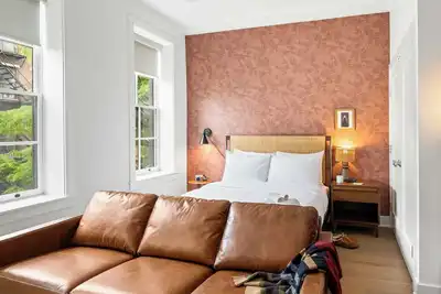 Image de Sosuite | 2Bed Apt w Den, Laundry, Desk