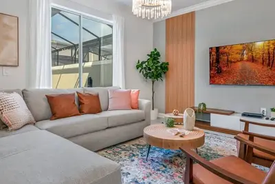 Image de Ultimate Luxury Home-Private Pool, Themed Bedroom