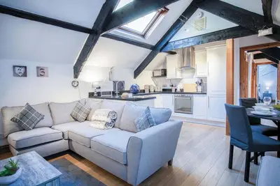 Image de Cosy At The Mews - 2 Bedroom Apartment - Tenby