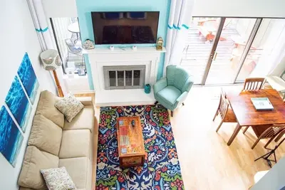 Image de Stunning Lake-themed condo on Lake Monroe at Eagle Pointe Golf Resort. \n\n\n