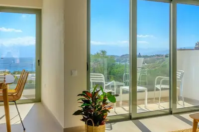 Branch Suite w Shared Pool by Roots Suites