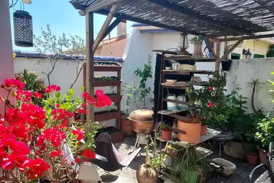 Image de Maison Avec Terasse 5mn à Pied Centre Ville12mn Plage en Voiture