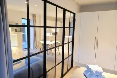 Image de Fantastic apartment w/ french balcony