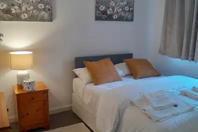Image de 4people can share close to London Bridge, Tower Bridge, Jubilee line -Canary Wharf