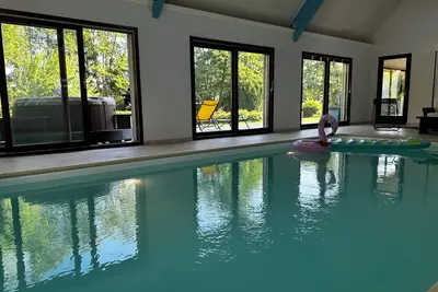 Image de La Maison Girafe au Calme à Moins D'1h de Paris + piscine chauffée + Jacuzzi