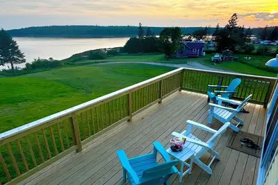 Image de Cozy beachfront large apartment just a 20-minute drive to Schoodic Peninsula