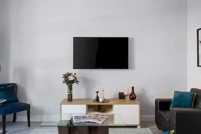 Image de Cromwell Road 2-bed 2-bath brand new flat!
