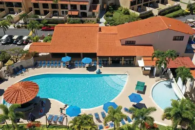 Image de Cozy 2br Condo at Park Royal Club Cala with Balcony