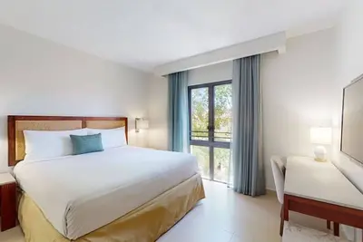 Image de Relax and Play: 3br Condo at Park Royal Club Cala with Pools