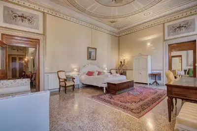 Image de Doge Spiral Stairs gorgeous, historical, 4pax