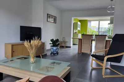 Image de Maison Remise à Neuf, Jardin, Terrasse. Proche Centre Lille