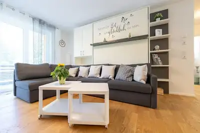 Image de Appartement-Balcon-Salle de bain privée-Moderne-Erdgeschoss