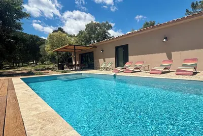 Image de Villa neuve avec piscine à 400m de la plage de pinarello